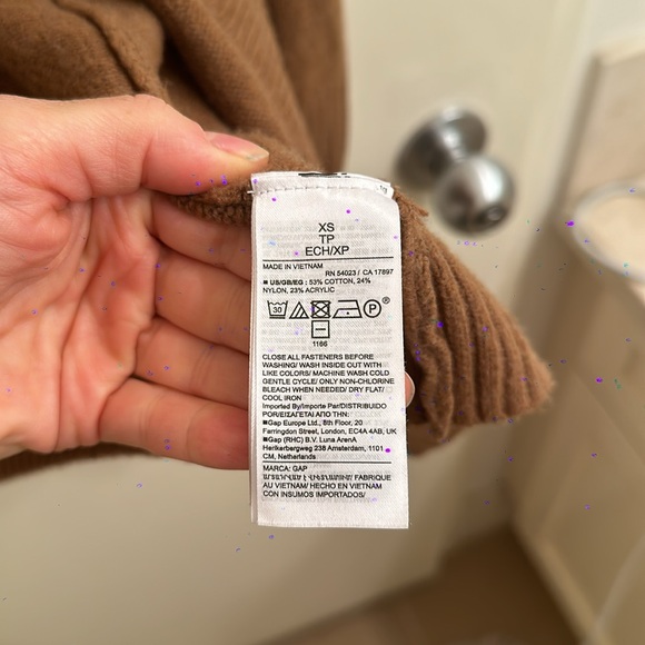 Gap CashSoft Boyfriend Cardigan in Cocoa Powder Brown, XS - Picture 4 of 4